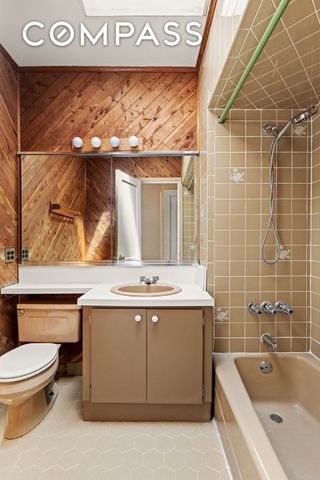 573 16th Street, New York City, NY 11215