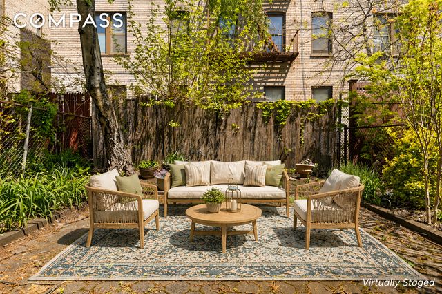 573 16th Street, New York City, NY 11215