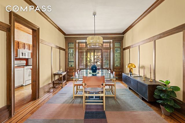 573 16th Street, New York City, NY 11215