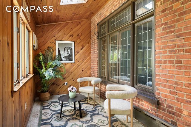 573 16th Street, New York City, NY 11215