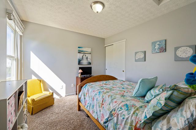 9235 Flintlock Place, Orient, OH 43146