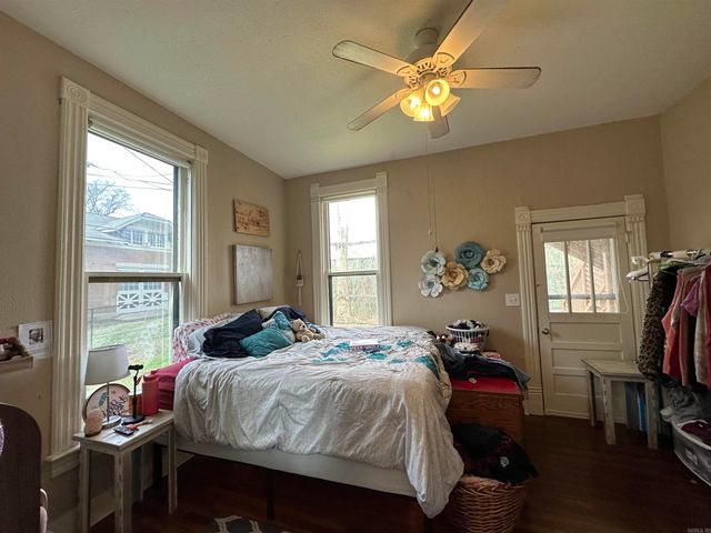 915 E 5th, Texarkana, AR 71854