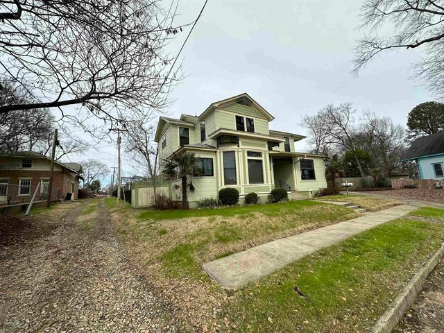 915 E 5th, Texarkana, AR 71854