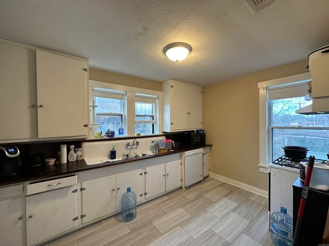 915 E 5th, Texarkana, AR 71854