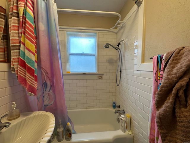 915 E 5th, Texarkana, AR 71854