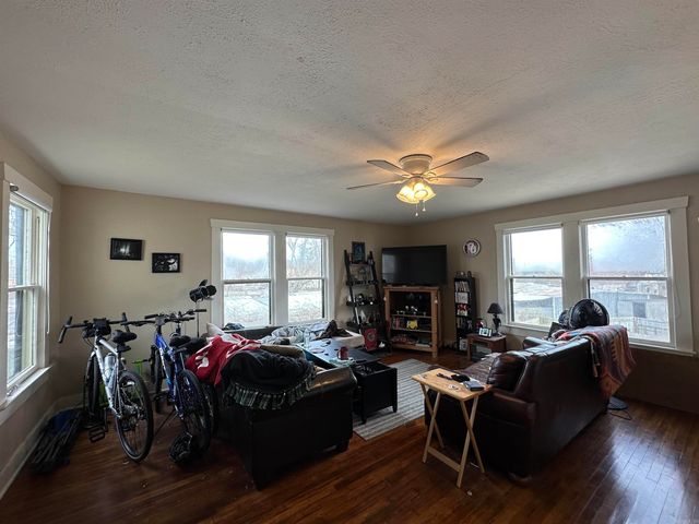 915 E 5th, Texarkana, AR 71854