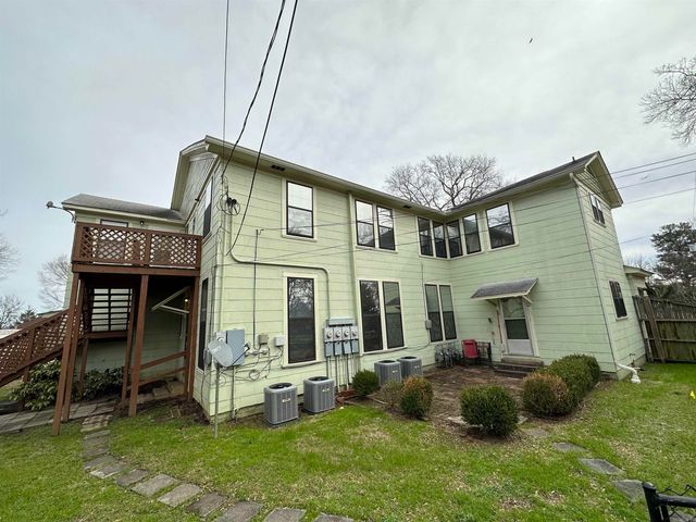 915 E 5th, Texarkana, AR 71854