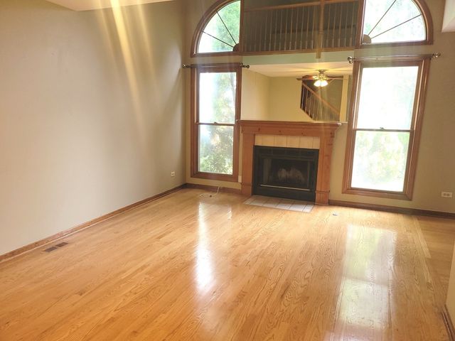 405 S Wenbriar Square, Addison, IL 60101