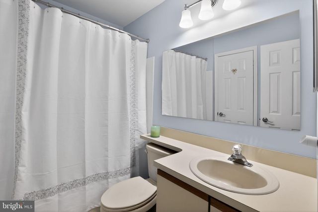 6 ASPEN CT, Newtown, PA 18940