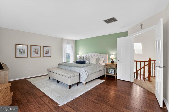 6 ASPEN CT, Newtown, PA 18940