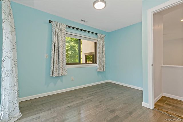 343 N Greeley Avenue, Chappaqua, NY 10514