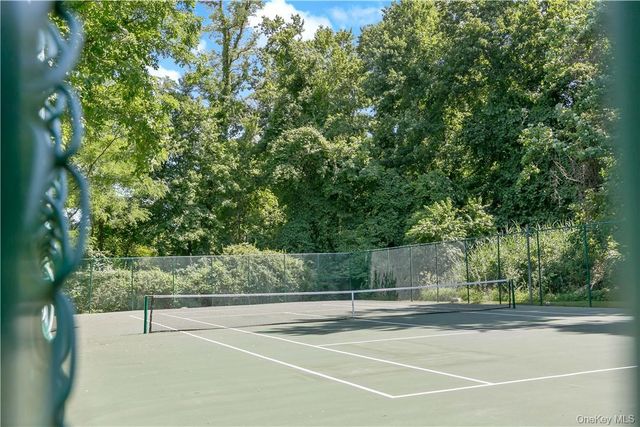 343 N Greeley Avenue, Chappaqua, NY 10514