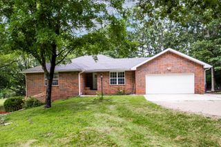 1719 North Pine Street, Marshfield, MO 65706