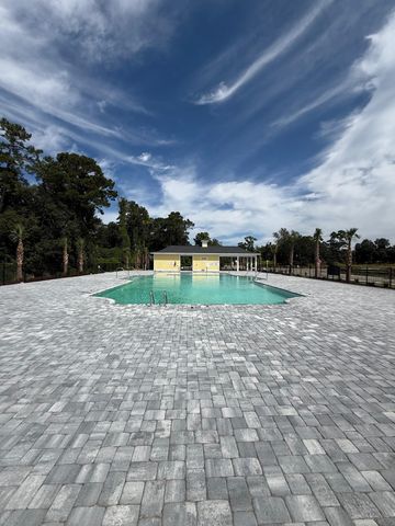 6 Myrtle Meadows Dr, Conway, SC 29526