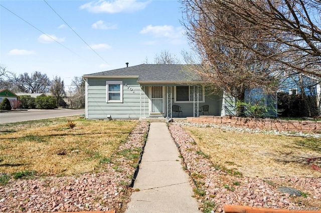 1701 Ironton Street, Aurora, CO 80010