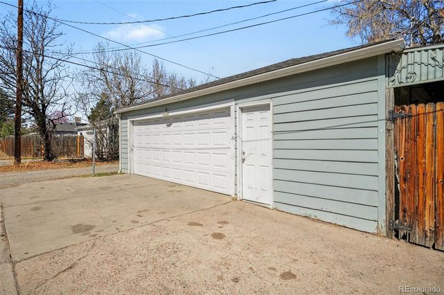 1701 Ironton Street, Aurora, CO 80010