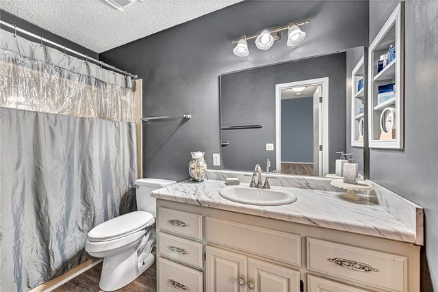 9 Connie Lane, Bella Vista, AR 72715