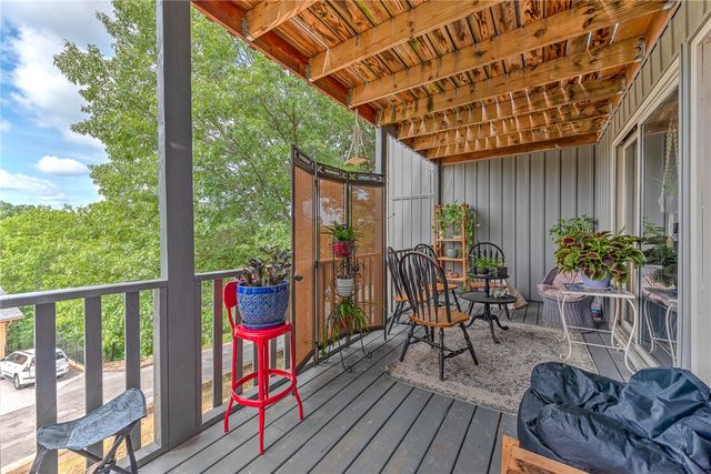 9 Connie Lane, Bella Vista, AR 72715