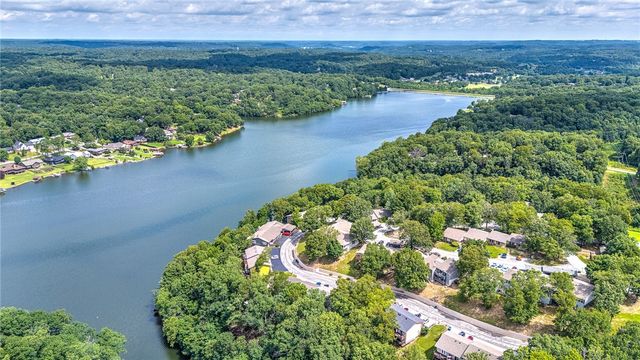 9 Connie Lane, Bella Vista, AR 72715