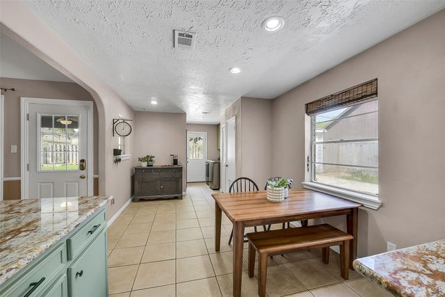 15607 Artoys Drive, Tomball, TX 77377