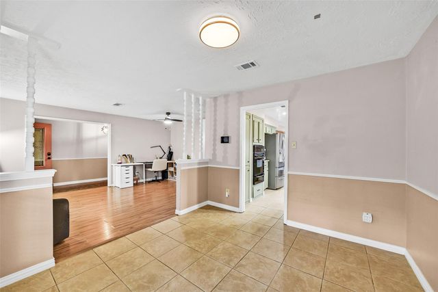 15607 Artoys Drive, Tomball, TX 77377