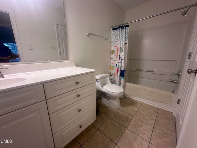 1010 Kingswood Drive Apt G, Chapel Hill, NC 27517