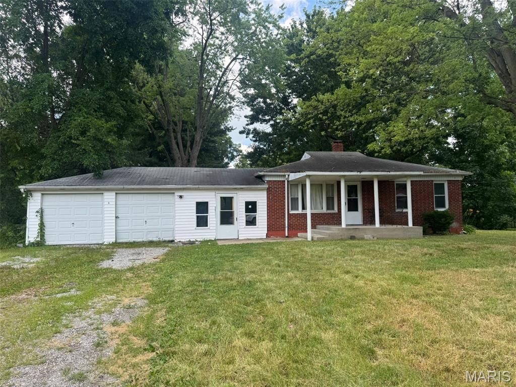 6 Maple Drive, Caseyville, IL 62232
