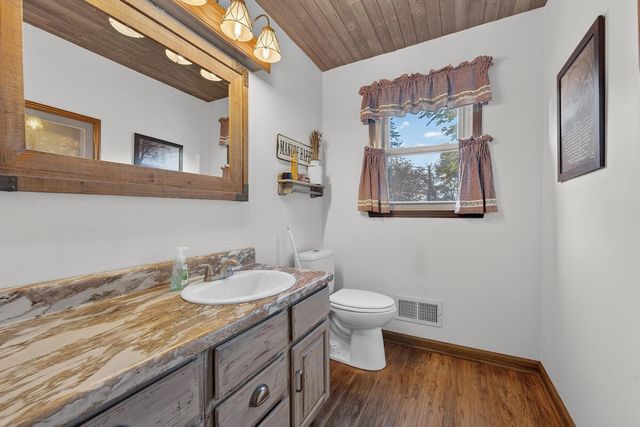 8323 10 PLACE, Kenosha, WI 53144