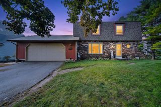 8323 10 PLACE, Kenosha, WI 53144