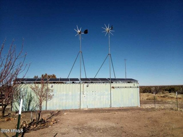 5803 DARK CANYON Drive, Winslow, AZ 86047