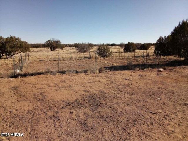 5803 DARK CANYON Drive, Winslow, AZ 86047