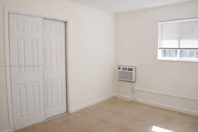 932 Moffett St 4, Hallandale Beach, FL 33009