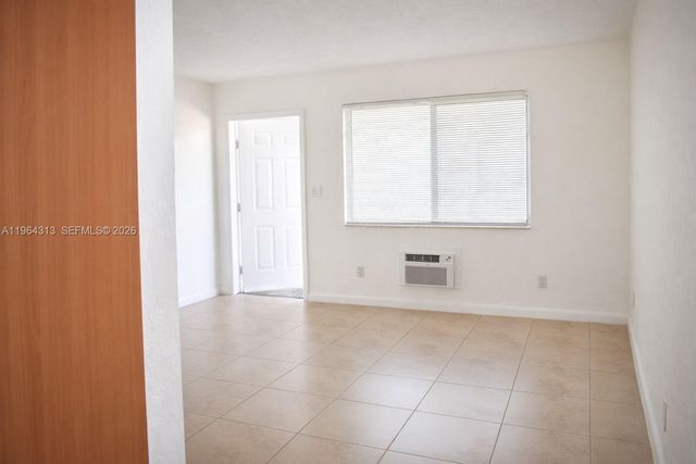 932 Moffett St 4, Hallandale Beach, FL 33009