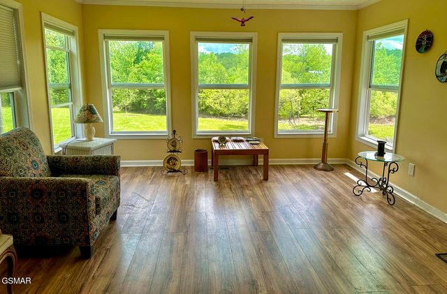 2218 Harvest Lane, Dandridge, TN 37725