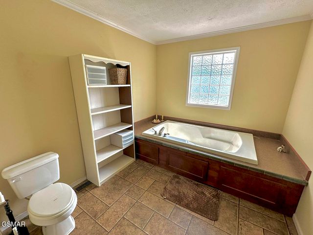 2218 Harvest Lane, Dandridge, TN 37725