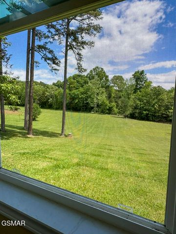 2218 Harvest Lane, Dandridge, TN 37725