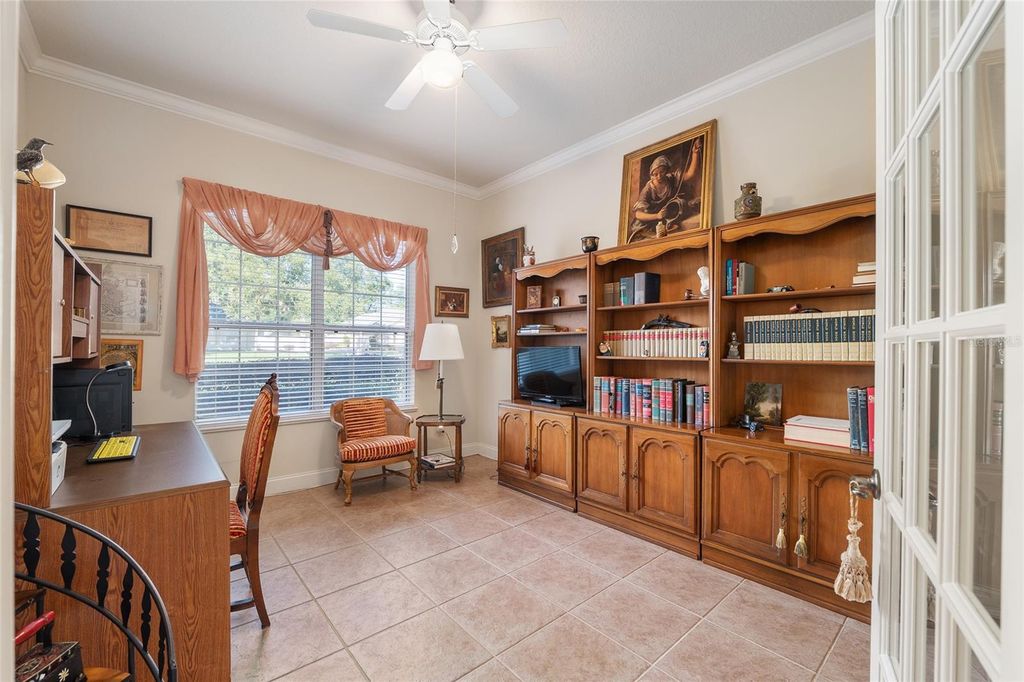 Image 15 of property listing at 3865 SE 52ND AVENUE, Ocala, FL 34480