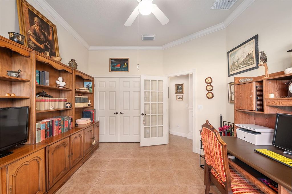 Image 16 of property listing at 3865 SE 52ND AVENUE, Ocala, FL 34480