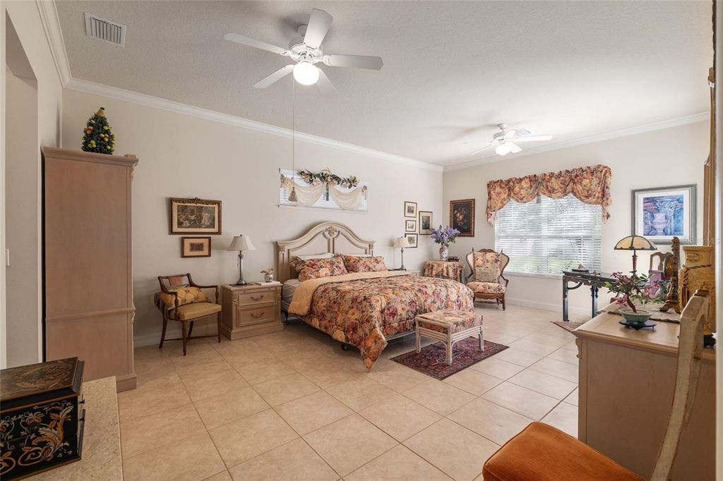 Image 19 of property listing at 3865 SE 52ND AVENUE, Ocala, FL 34480