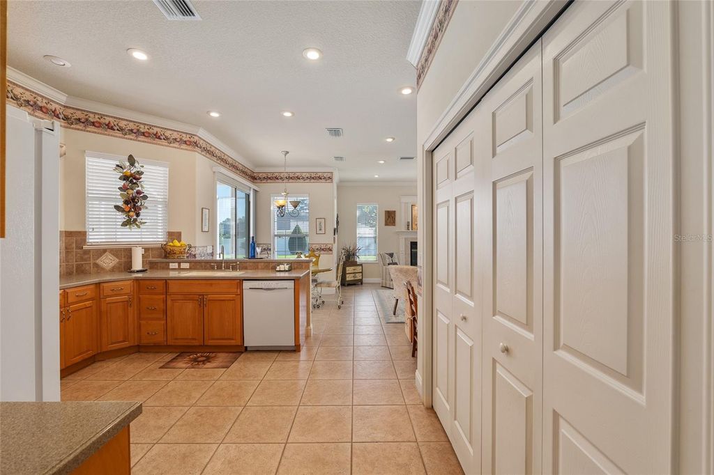 Image 34 of property listing at 3865 SE 52ND AVENUE, Ocala, FL 34480