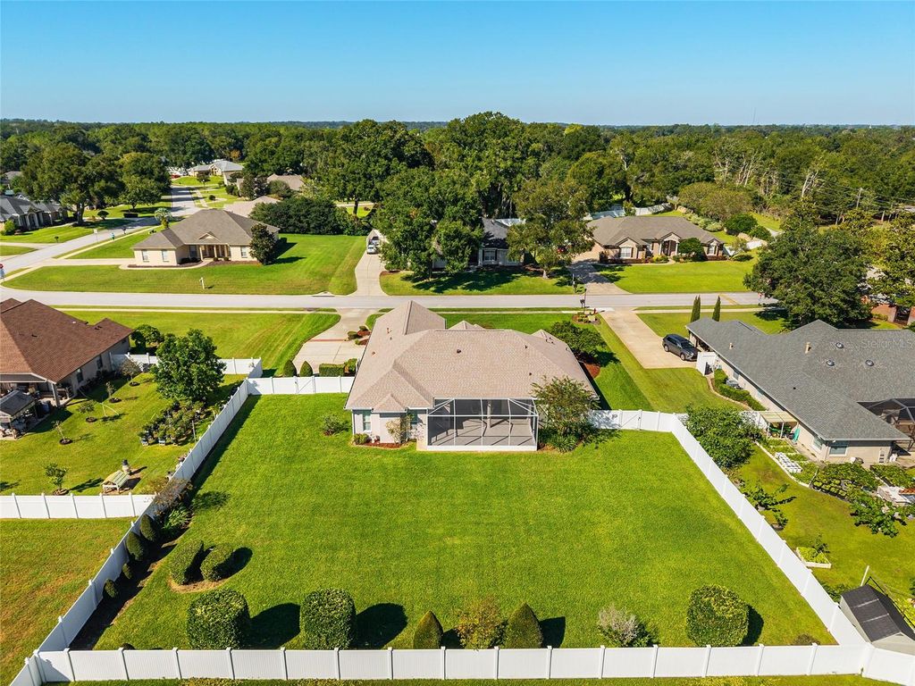 Image 50 of property listing at 3865 SE 52ND AVENUE, Ocala, FL 34480