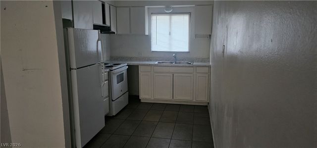 1933 Alwill Street A, Las Vegas, NV 89106