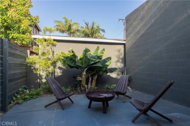 234 Lindero Avenue, Long Beach, CA 90803