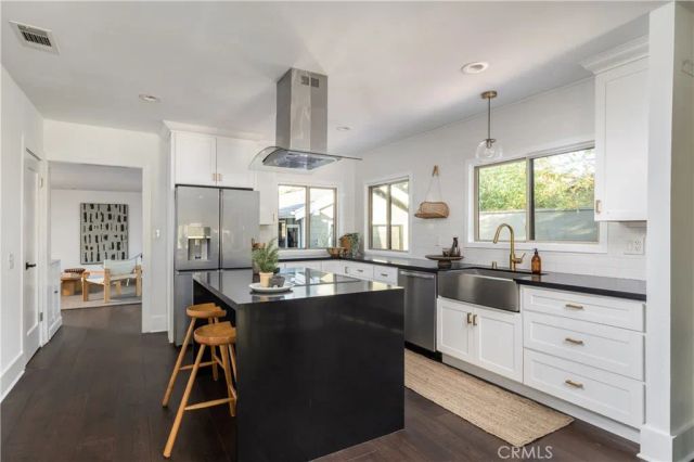 234 Lindero Avenue, Long Beach, CA 90803