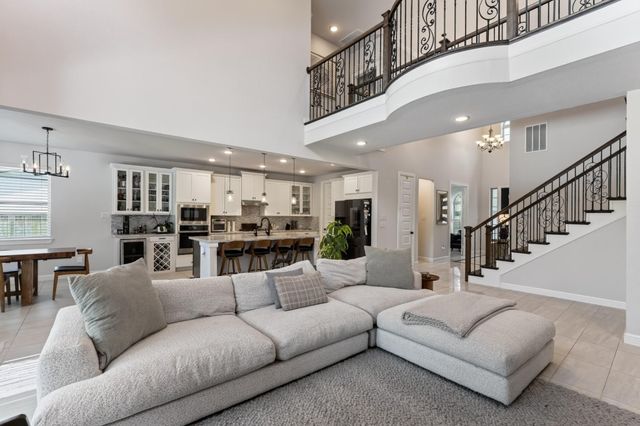27 Floral Vista Drive, Tomball, TX 77375