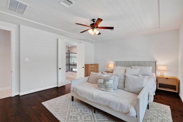 27 Floral Vista Drive, Tomball, TX 77375
