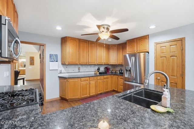 13095 Huffman Road, Bowling Green, OH 43402
