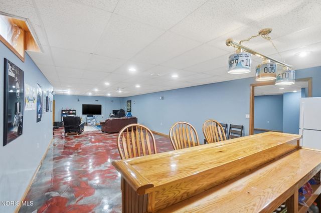 13095 Huffman Road, Bowling Green, OH 43402