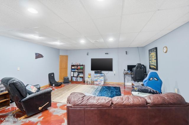 13095 Huffman Road, Bowling Green, OH 43402