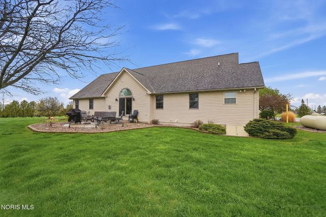 13095 Huffman Road, Bowling Green, OH 43402